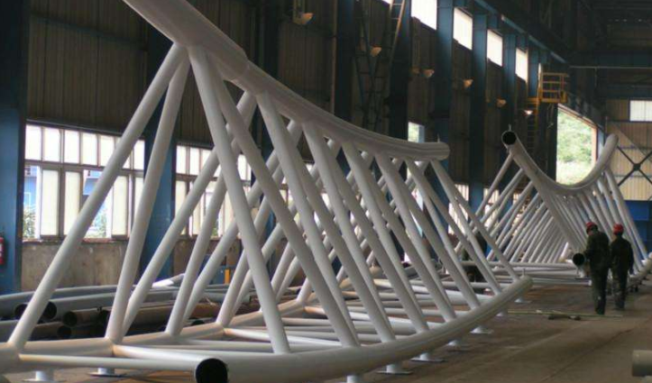 岑溪管廊钢结构与桁架结构的管道支架应该如何区分